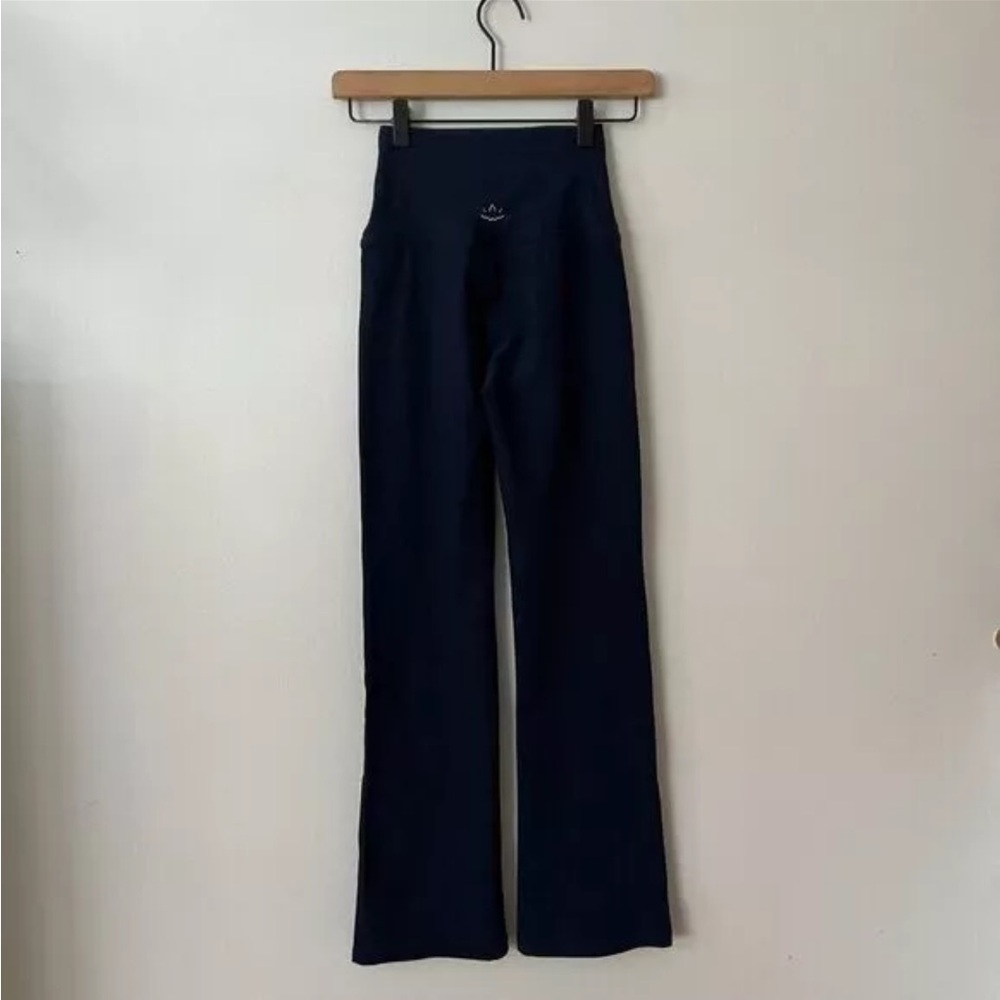 Perfect condition, Beyond Yoga pants, never worn. Xs